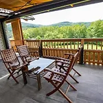 Hisa Na Hribu- A Peaceful Hilltop Escape Above River Kolpa *