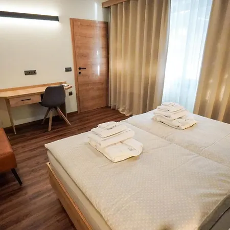 Apartma Hisa Na Hribu