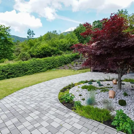 Hisa Na Hribu- A Peaceful Hilltop Escape Above River Kolpa Apartman *