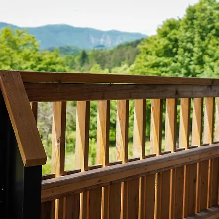 Hisa Na Hribu- A Peaceful Hilltop Escape Above River Kolpa *