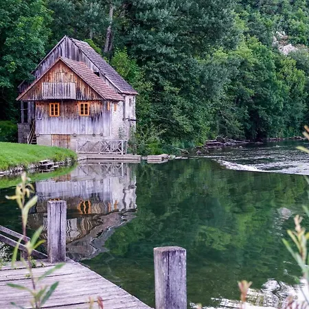 Hisa Na Hribu- A Peaceful Hilltop Escape Above River Kolpa Apartman Kostel