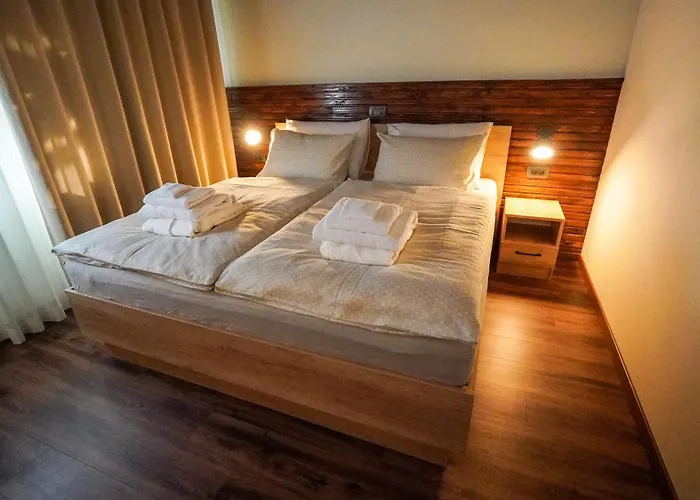 Hisa Na Hribu- A Peaceful Hilltop Escape Above River Kolpa شقة *