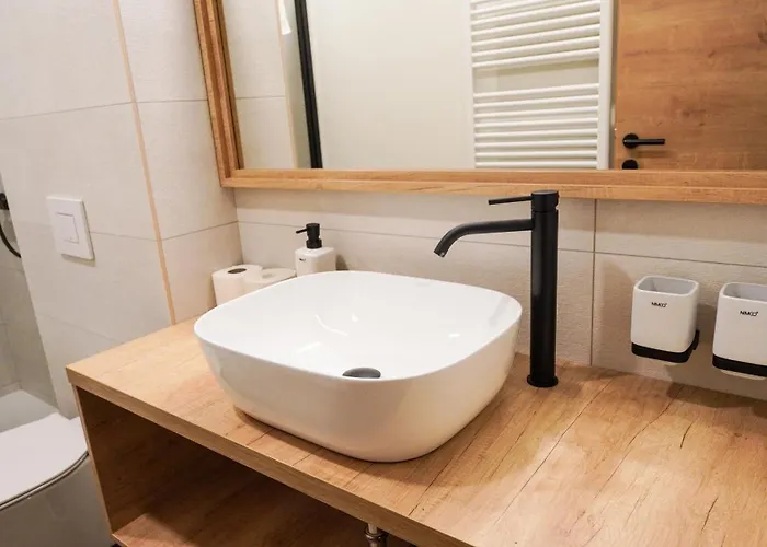 Hisa Na Hribu- A Peaceful Hilltop Escape Above River Kolpa Kostel