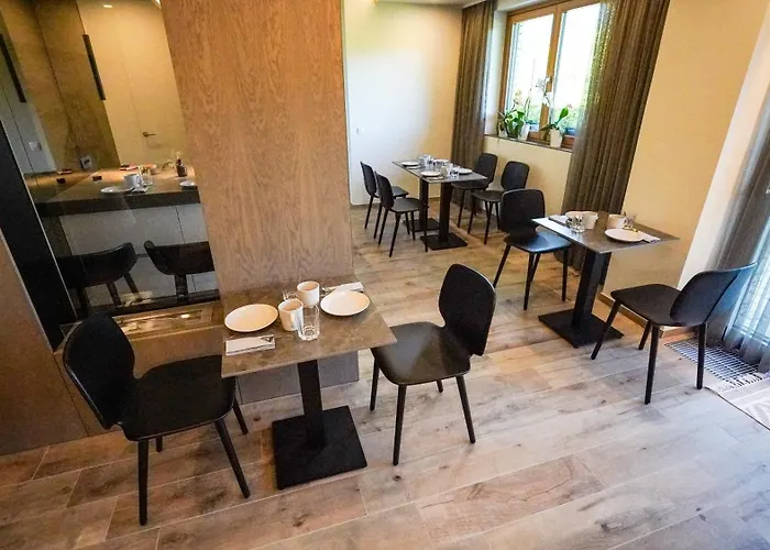 Hisa Na Hribu- A Peaceful Hilltop Escape Above River Kolpa *