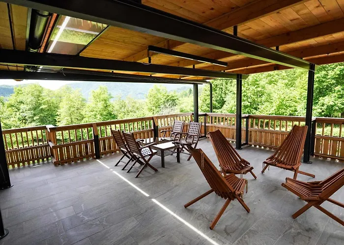 Hisa Na Hribu- A Peaceful Hilltop Escape Above River Kolpa