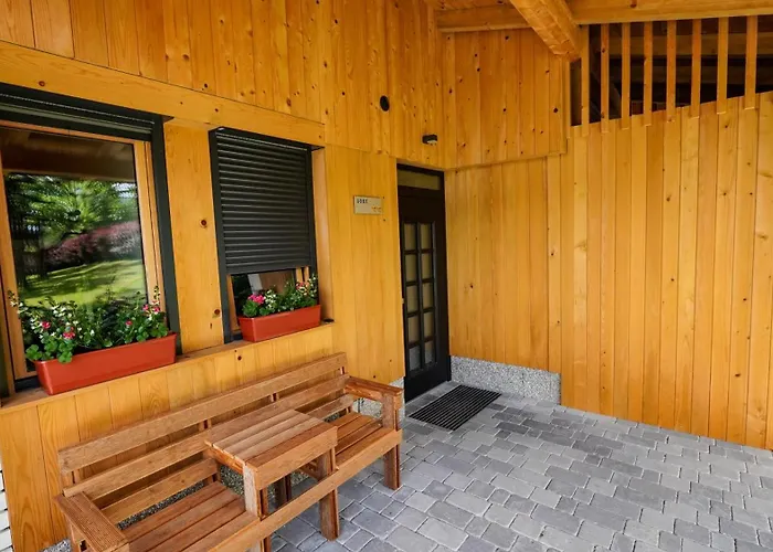 شقة Hisa Na Hribu- A Peaceful Hilltop Escape Above River Kolpa