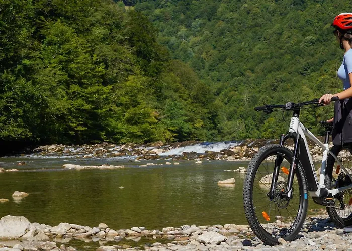 Hisa Na Hribu- A Peaceful Hilltop Escape Above River Kolpa *